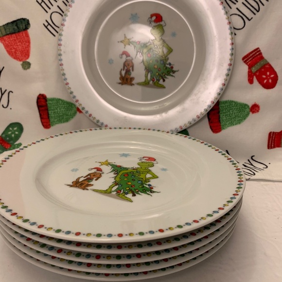 The Grinch & Max Porcelain Salad/Dessert Plates/6 set NWT - Picture 2 of 5